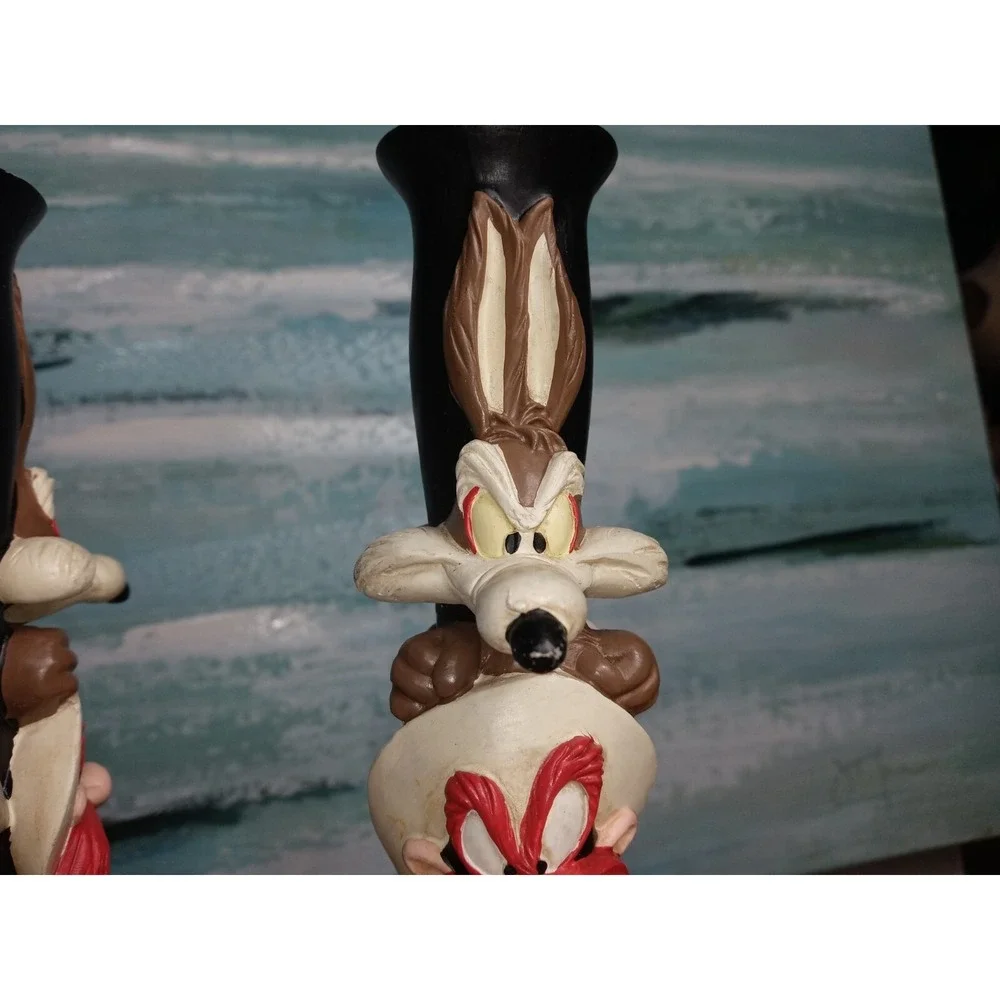 Vintage Looney Tunes Totem Candle Stick Holders 1995 Warner Bros Store-Set of 2 - Picture 9 of 12